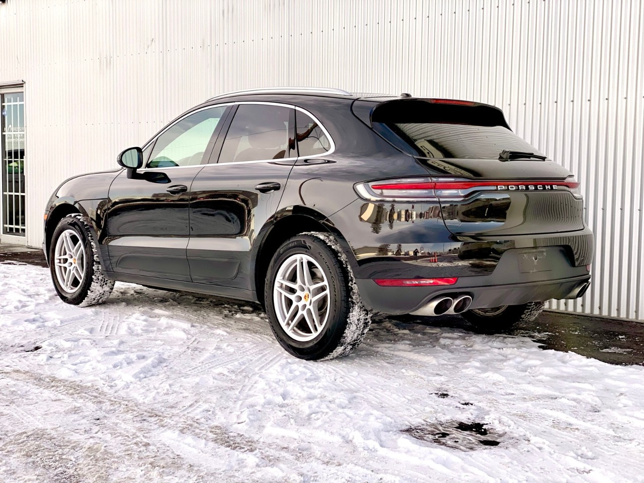 2019 Porsche Macan S S AWD - Image 3