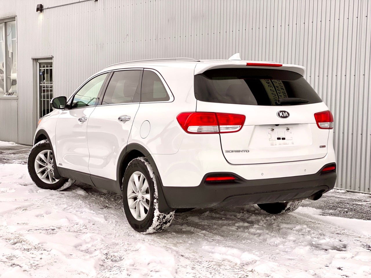 2017 Kia Sorento LX Turbo AWD 4dr LX Turbo - Image 3