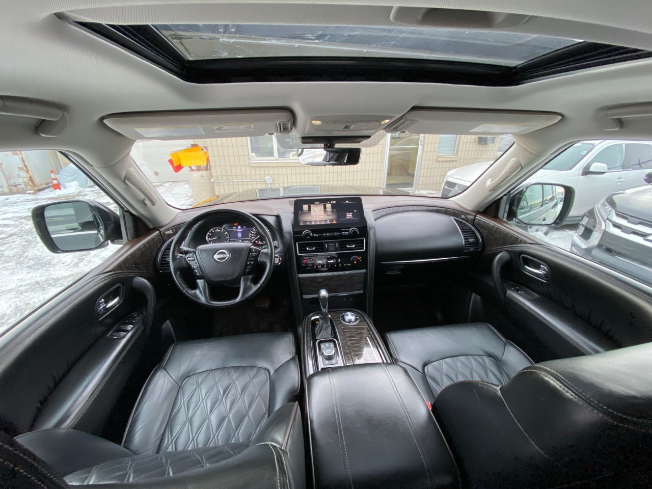 2023 Nissan Armada Platinum 4x4 Platinum - Image 6