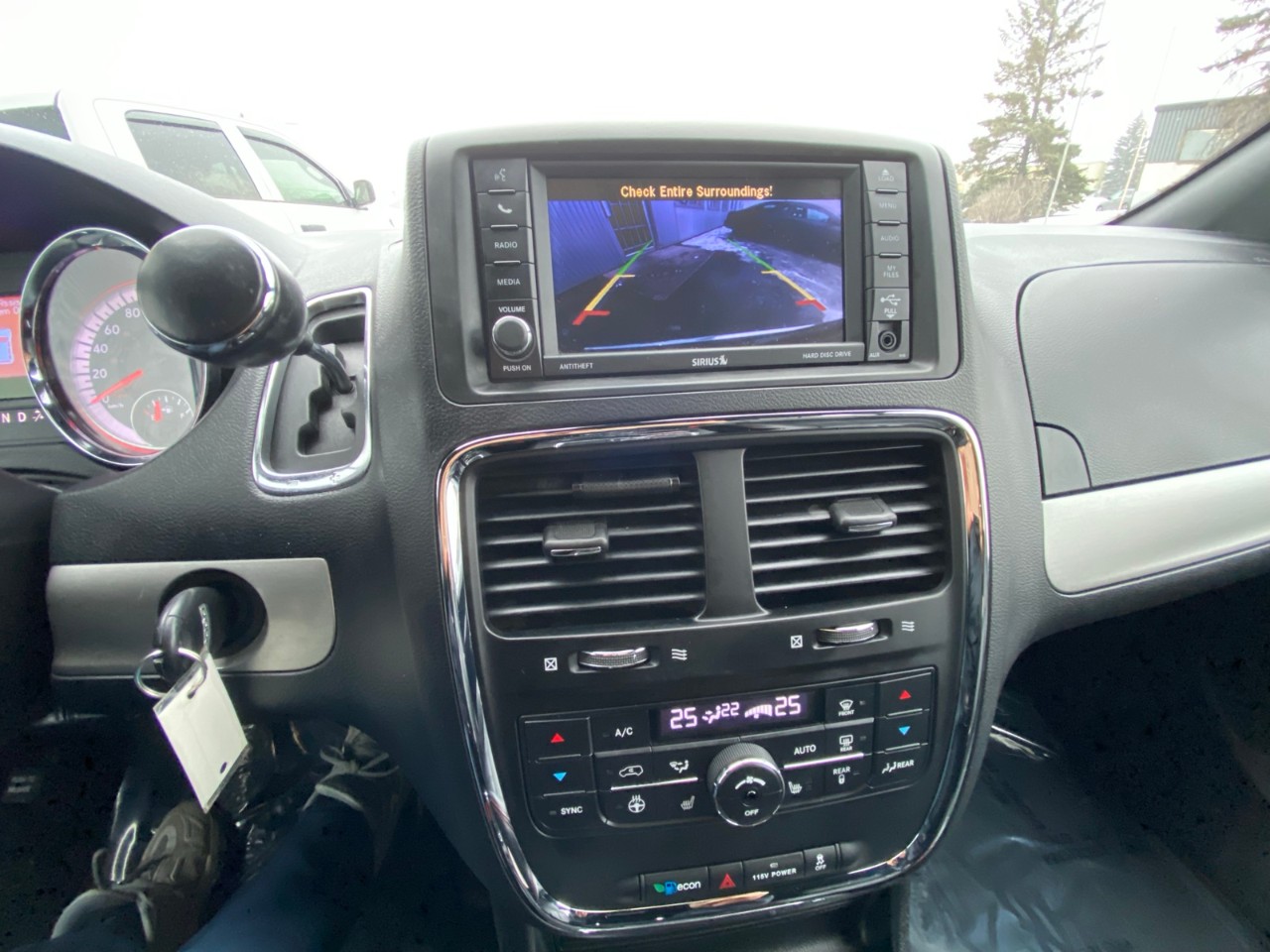 2020 Dodge Grand Caravan GT GT / DVD ENTERTAINMENT / LEATHER / BACKUP CAMERA - Image 8