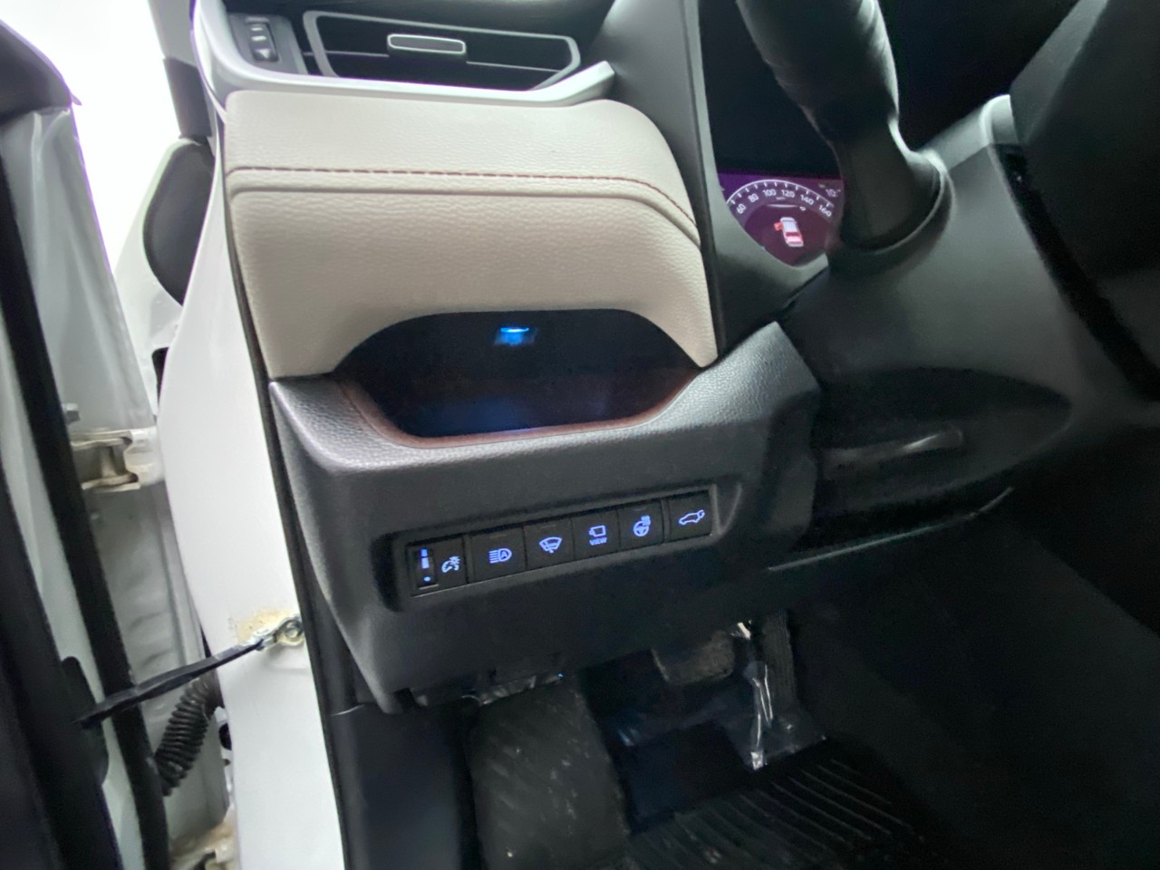 2021 Toyota RAV4 Limited Limited AWD - Image 8