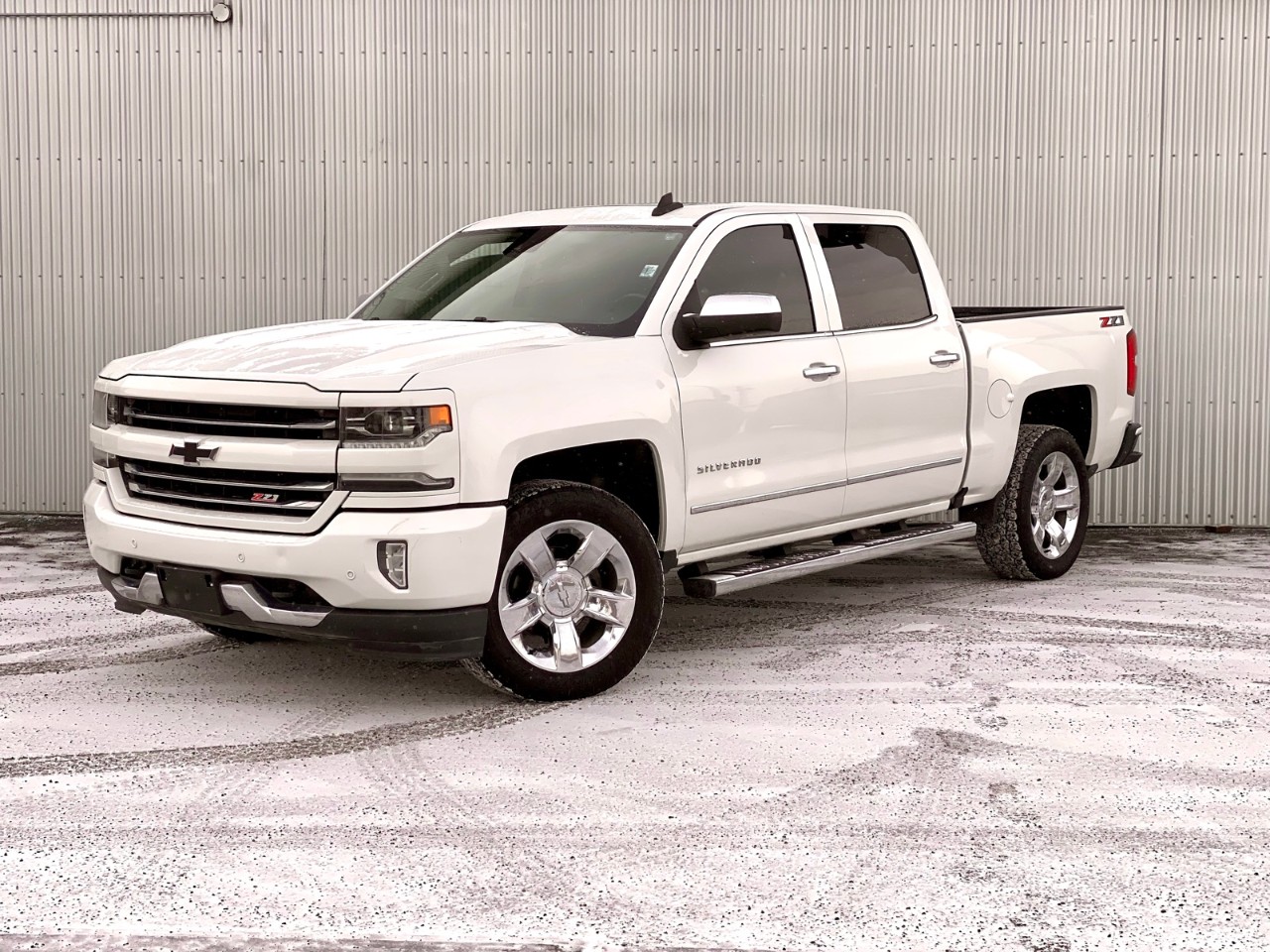 2018 Chevrolet Silverado 1500 LTZ Crew Cab Standard Box 4-Wheel Drive LTZ w/1LZ - Image 3