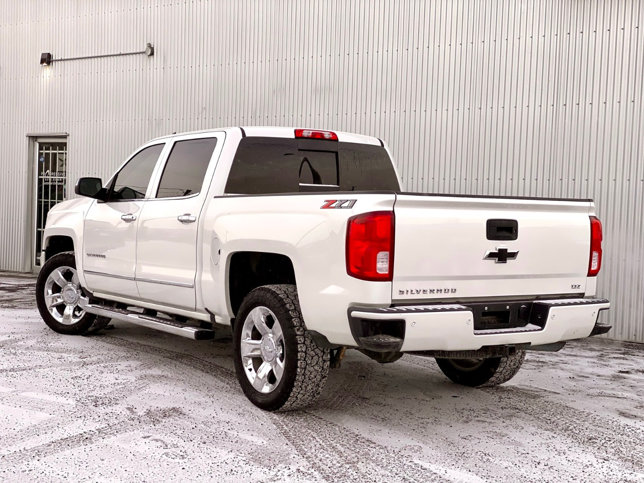 2018 Chevrolet Silverado 1500 LTZ Crew Cab Standard Box 4-Wheel Drive LTZ w/1LZ - Image 2