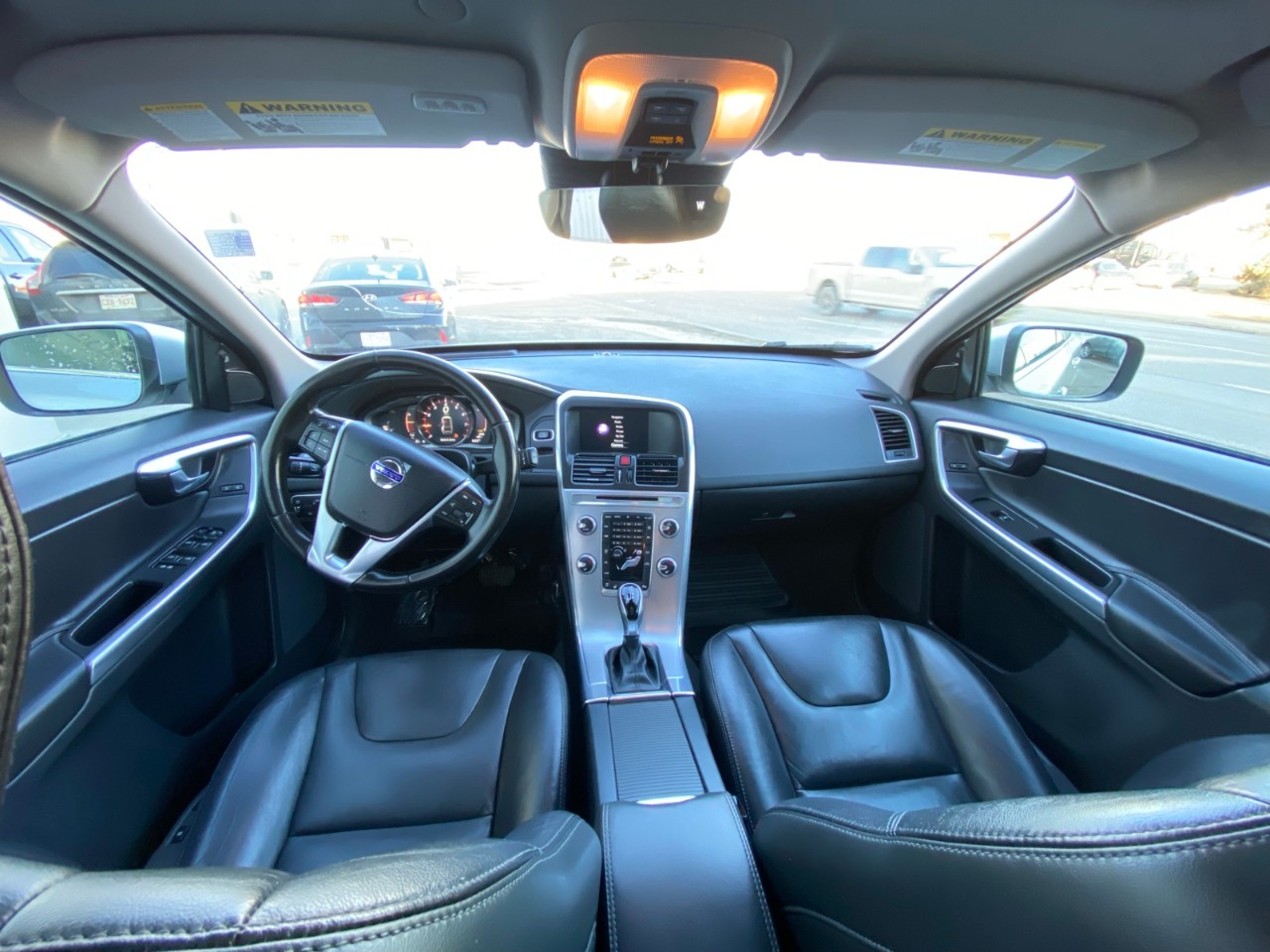 2017 Volvo XC60 T5 Special Edition Premier AWD 5dr T5 Special Edition Premier - Image 4