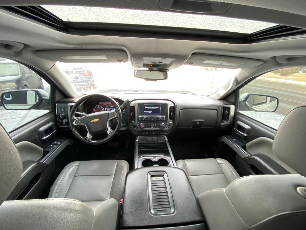 2018 Chevrolet Silverado 1500 LTZ Crew Cab Standard Box 4-Wheel Drive LTZ w/1LZ - Image 4