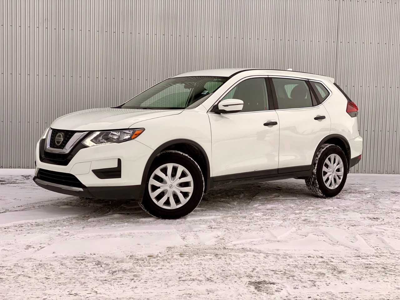 USED 2018 Nissan Rogue SL AWD SL w/ BACKUP CAMERA Calgary AB T2G 4P2