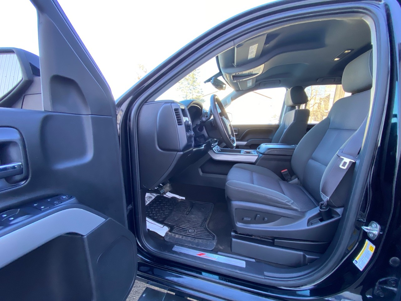 2015 Chevrolet Silverado 1500 LT - Image 6