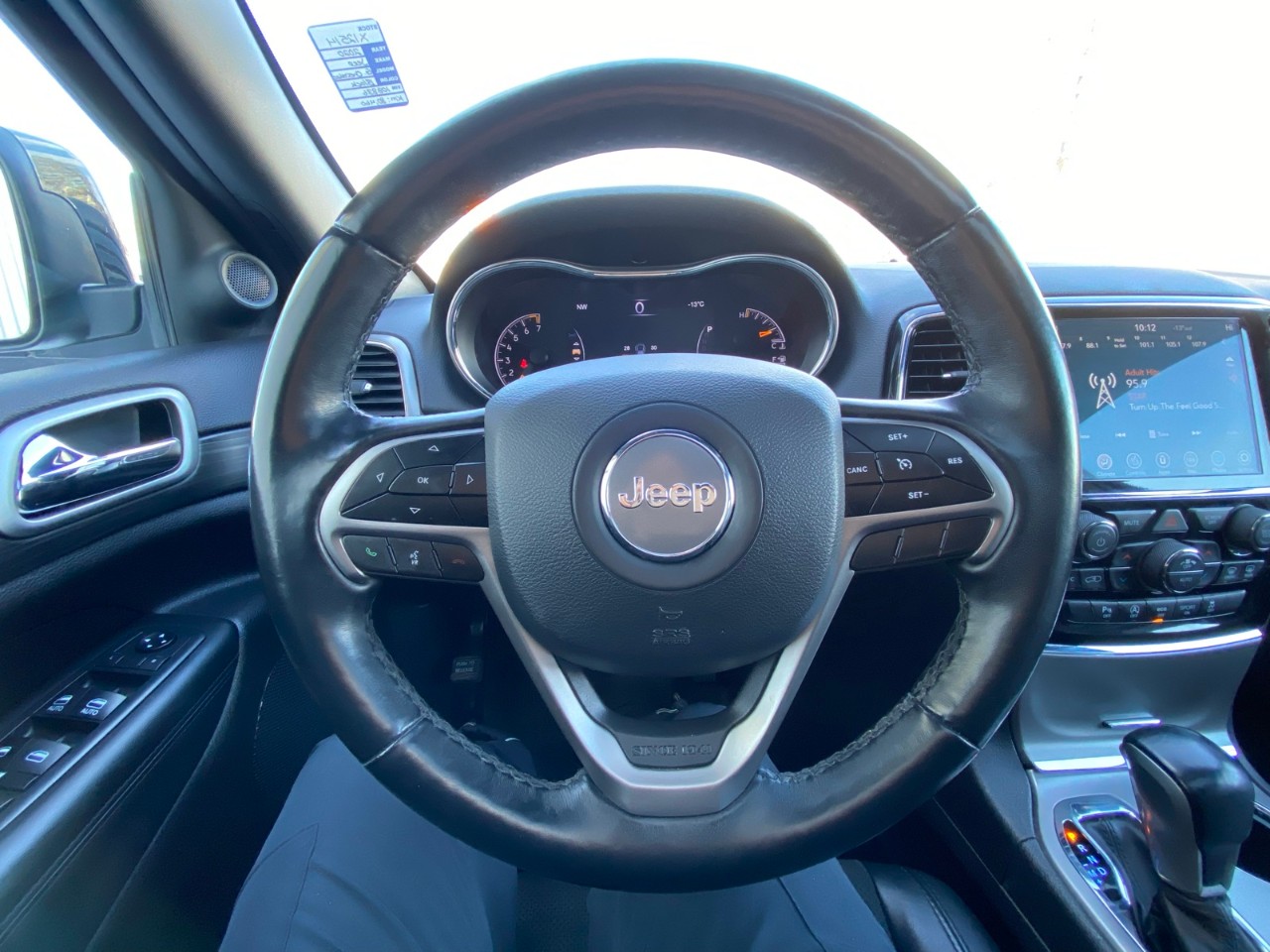 2020 Jeep Grand Cherokee Altitude - Image 9