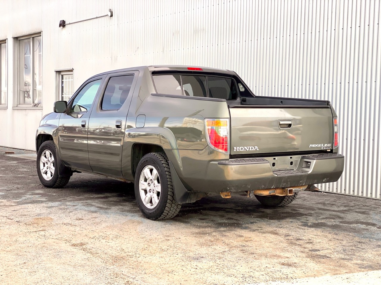 2006 Honda Ridgeline EX-L - Image 3
