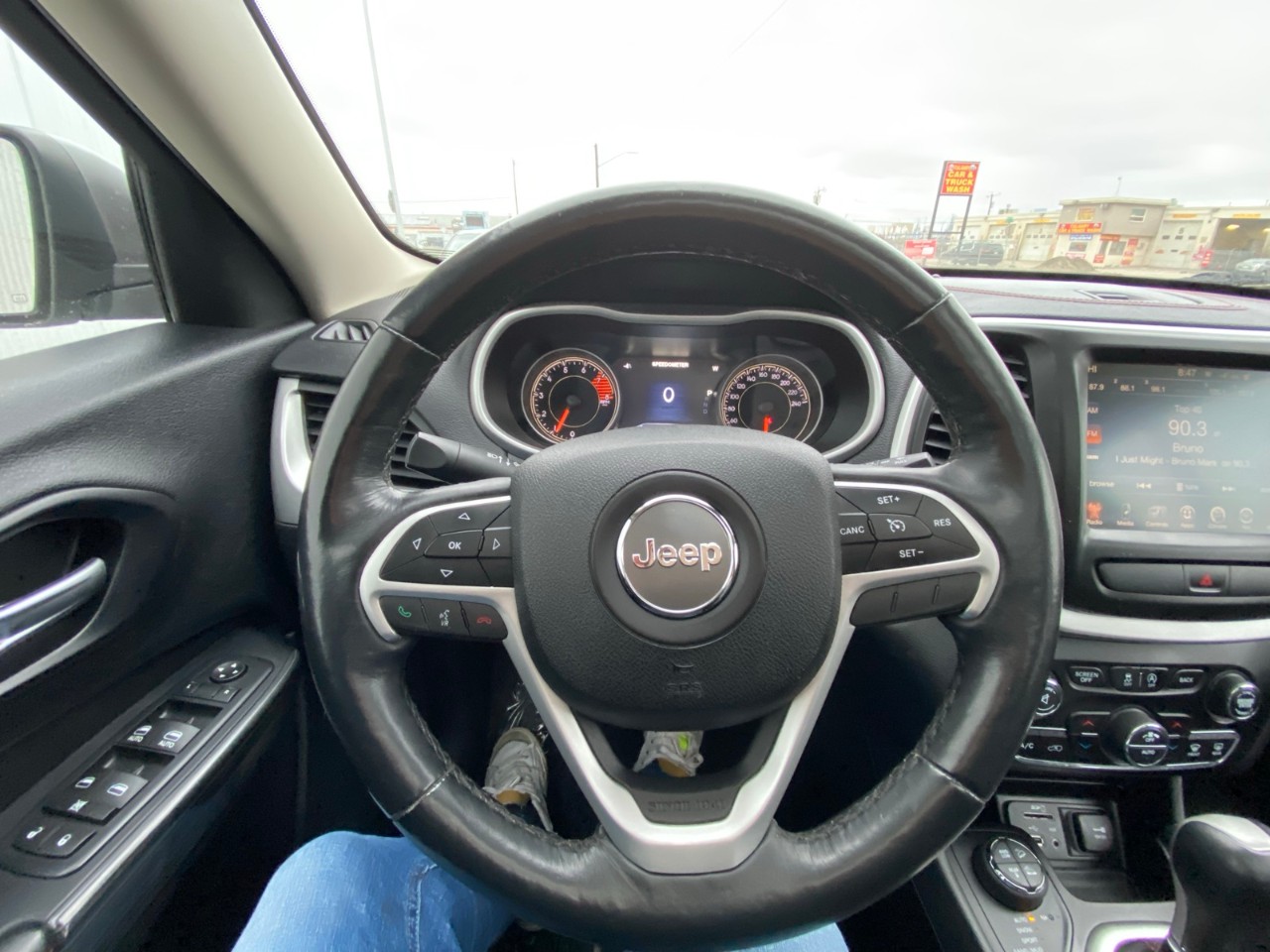 2016 Jeep Cherokee Trailhawk - Image 7