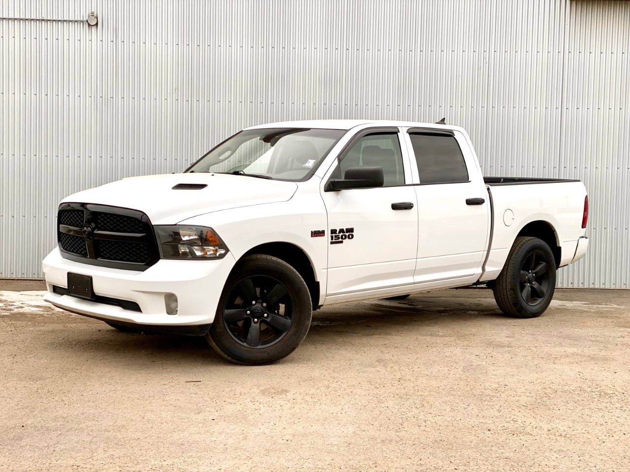 USED 2019 Ram 1500 Classic Express Express 4x4 Crew Cab 5'7" Box Calgary AB T2G 4P2