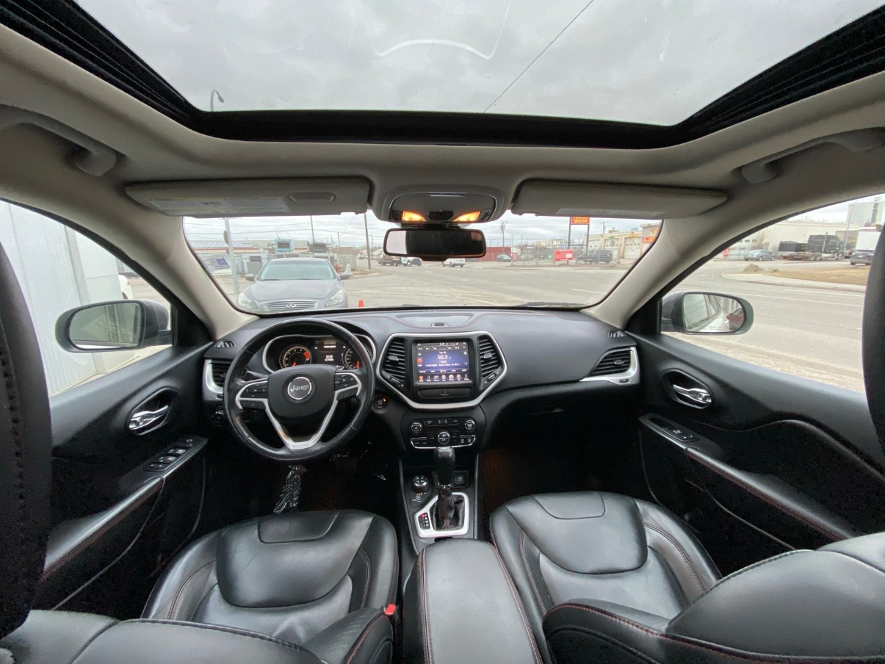 2016 Jeep Cherokee Trailhawk - Image 6