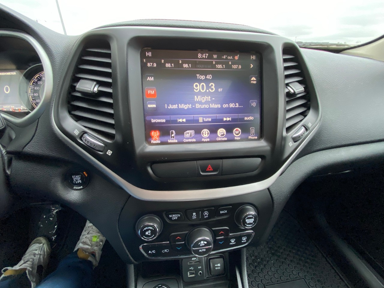 2016 Jeep Cherokee Trailhawk - Image 11