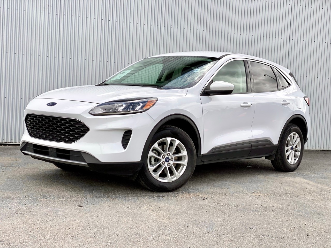 2021 Ford Escape SE Hybrid